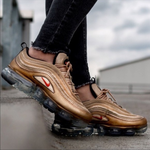 NWT Nike Air Vapormax 97 - Picture 2 of 8